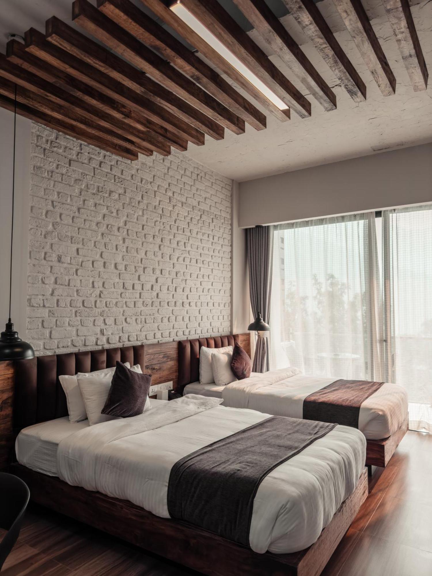 Jade City Hotel Pokhara Zewnętrze zdjęcie